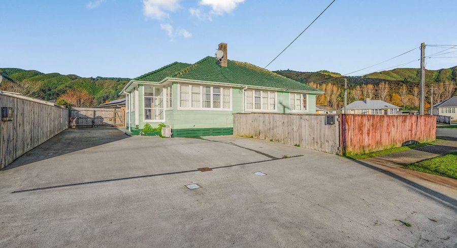  at 18 Mayo Grove, Naenae, Lower Hutt, Wellington