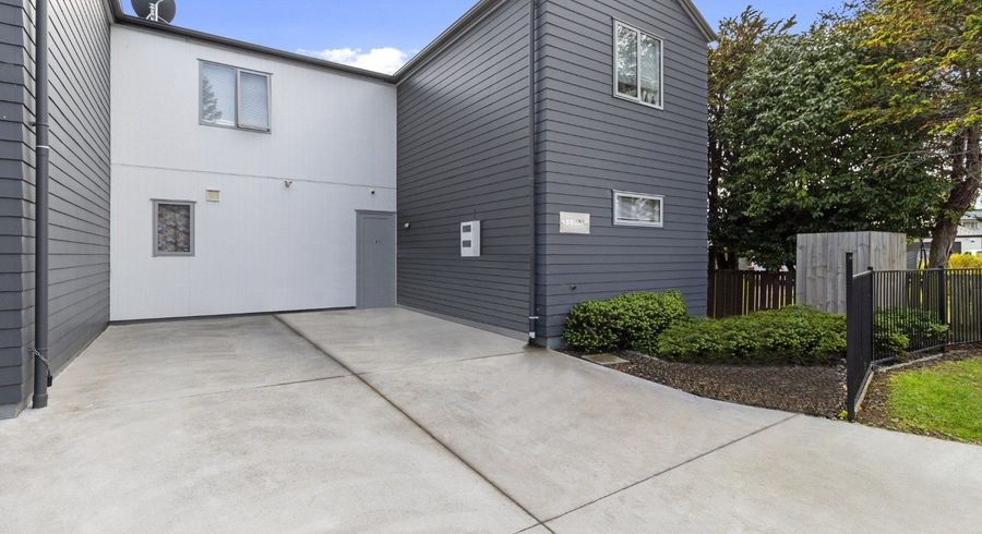  at 31 Sandleigh Road, Hamilton Lake, Hamilton, Waikato