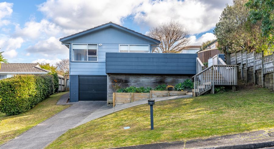  at 1 Intrepid Place, Torbay, Auckland