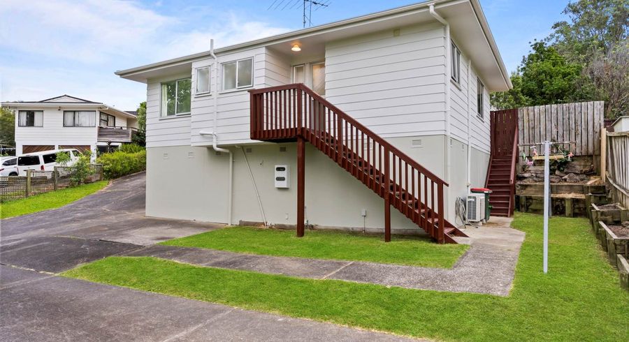  at 1/57 Athena Drive, Totara Vale, Auckland