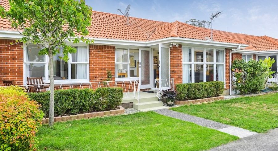  at 4/38 Turama Road, Royal Oak, Auckland