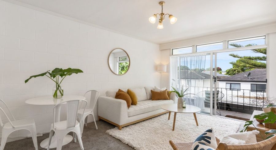  at 8/35 Saint Lukes Road, Mount Albert, Auckland City, Auckland