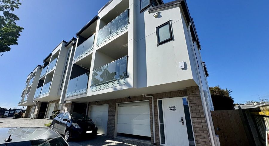  at 523F Pakuranga Road, Howick, Manukau City, Auckland