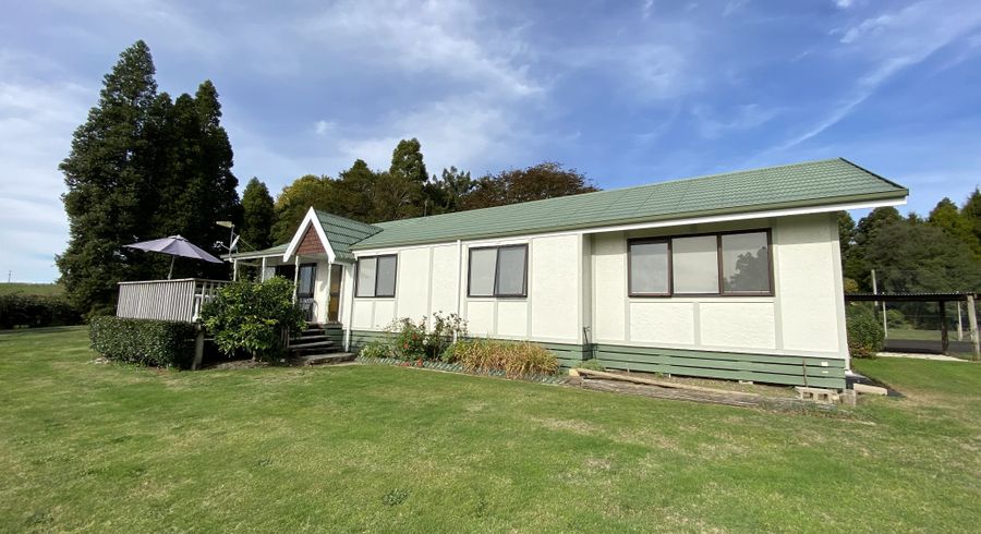  at 2/104 Tiki Road, Kihikihi, Waipa, Waikato
