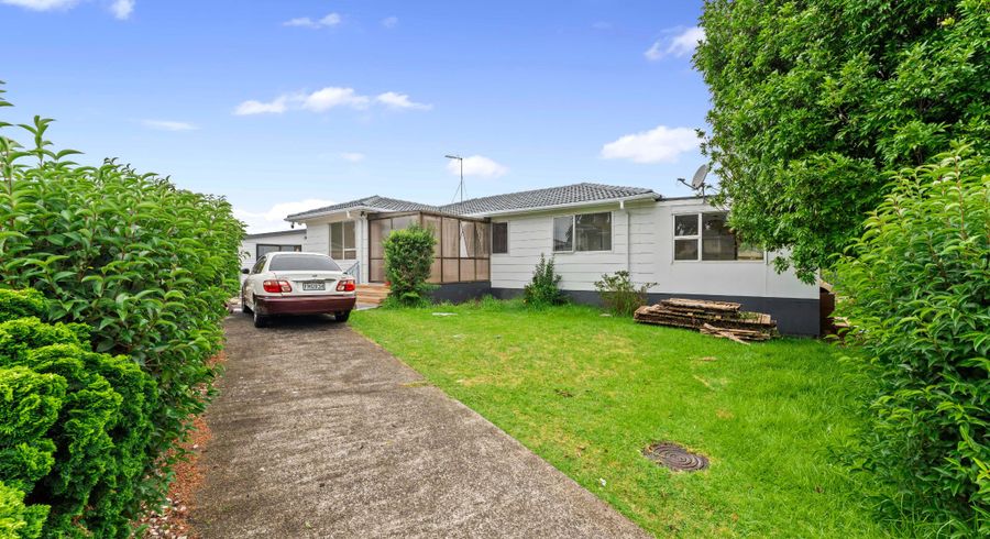  at 30 Becker Drive, Weymouth, Manukau City, Auckland