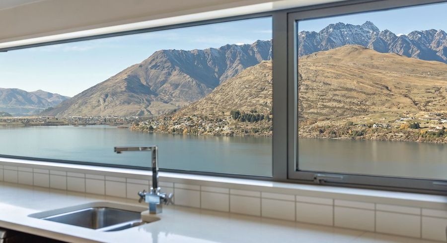  at 2/11 Gum Lane, Queenstown, Queenstown