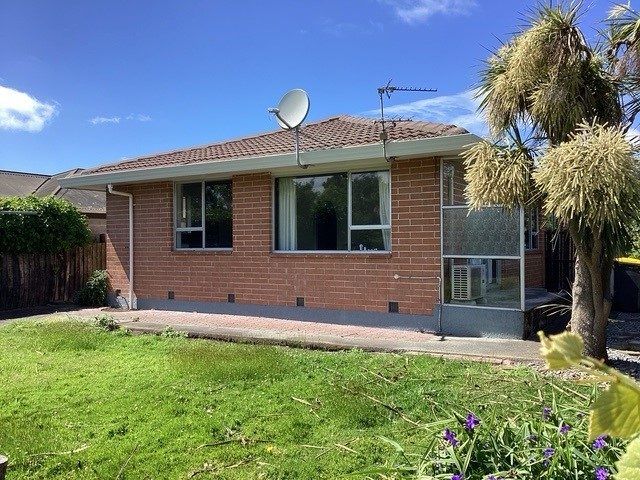 at 2/6 Blake Street, New Brighton, Christchurch