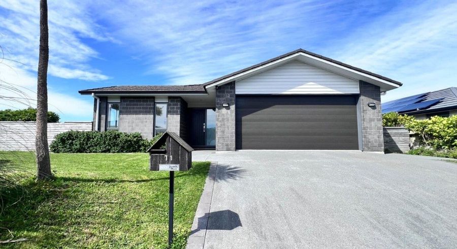  at 71 John Burke Drive, Aotea, Porirua, Wellington