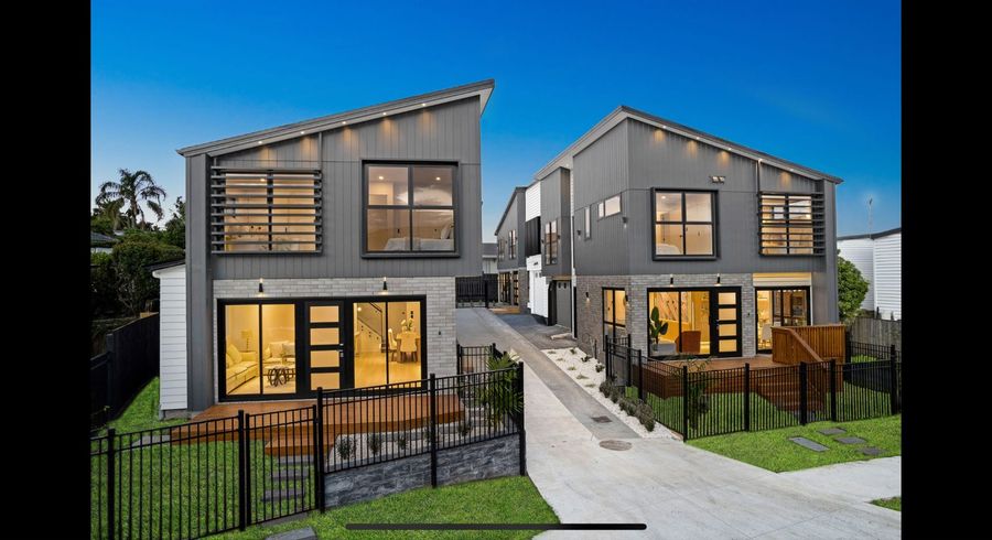  at 7A Sirius Place, Botany Downs, Manukau City, Auckland