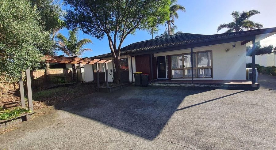  at 60 Sunderlands Road, Half Moon Bay, Auckland