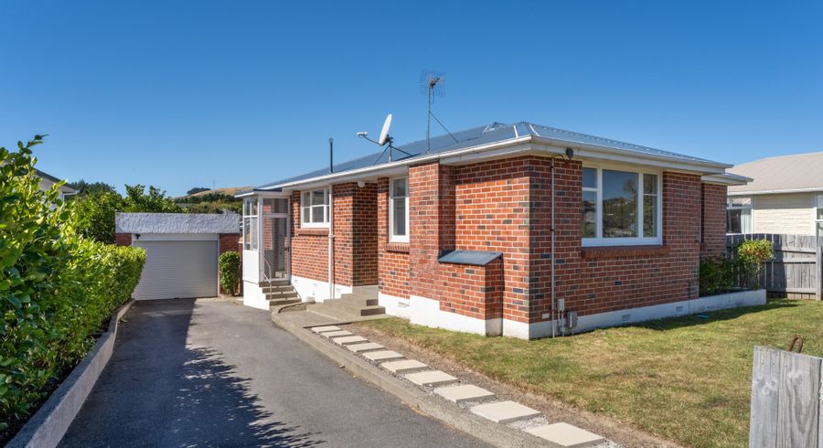  at 32 Bracken Road, Paparangi, Wellington