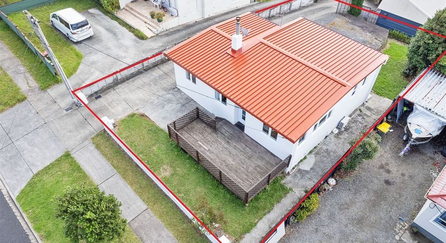  at 223 Sturges Road, Henderson, Waitakere City, Auckland