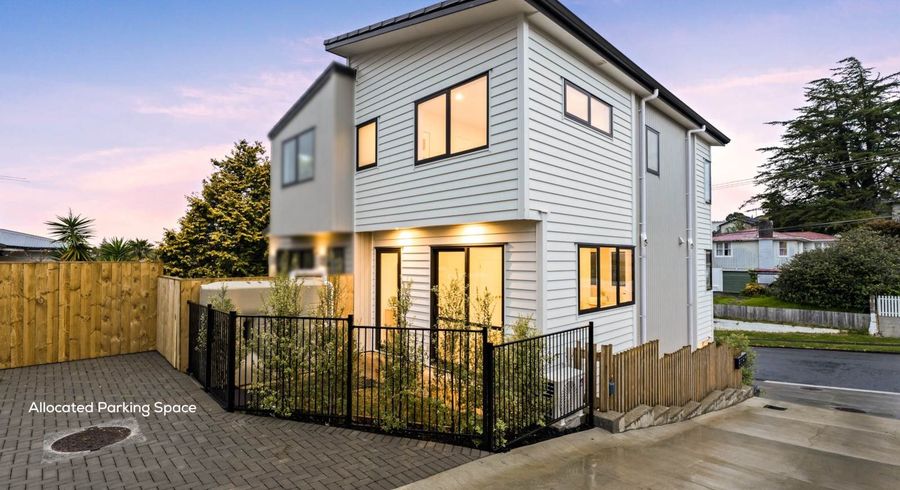  at 16E  Sheridan Drive, New Lynn, Waitakere City, Auckland