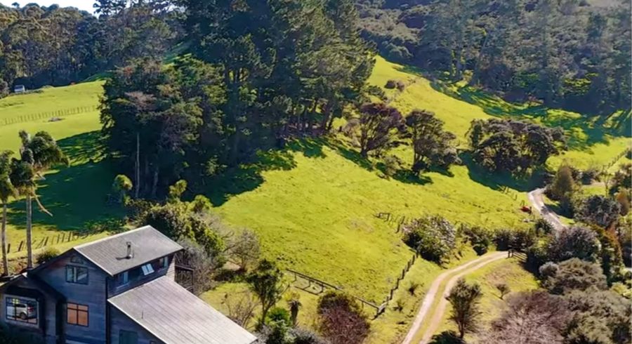  at 115 Wilma Road, Surfdale, Waiheke Island, Auckland