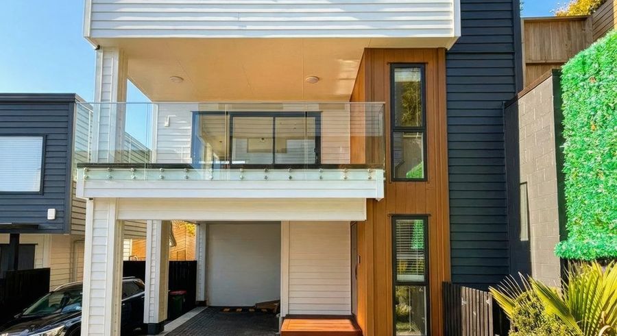  at 12D Manuwai Road, Torbay, North Shore City, Auckland