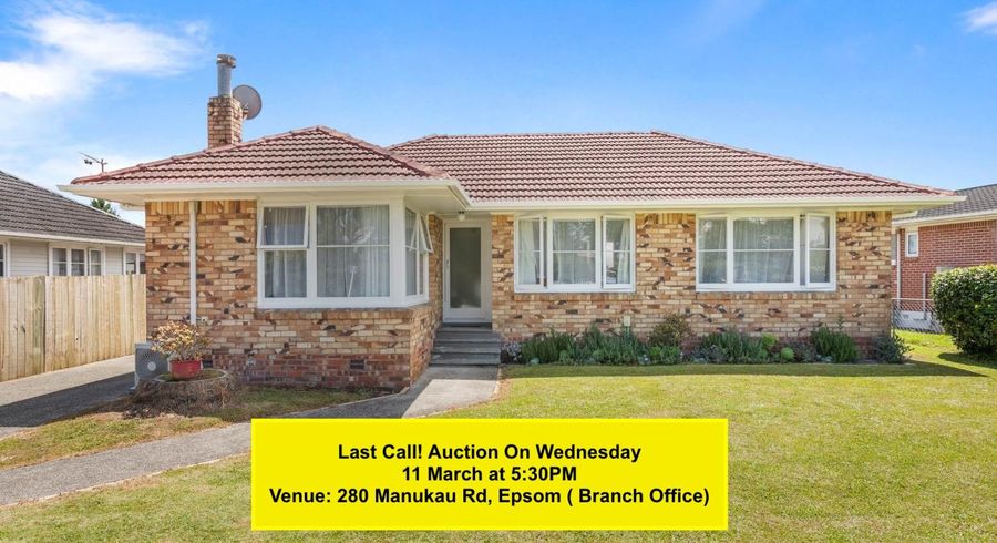  at 14 Te Kanawa Crescent, Henderson, Waitakere City, Auckland