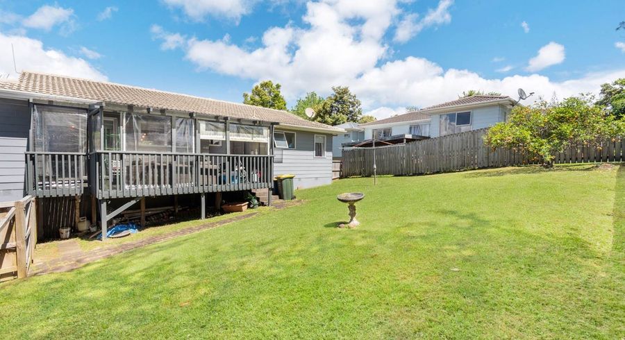  at 18 Gallony Avenue, Massey, Waitakere City, Auckland