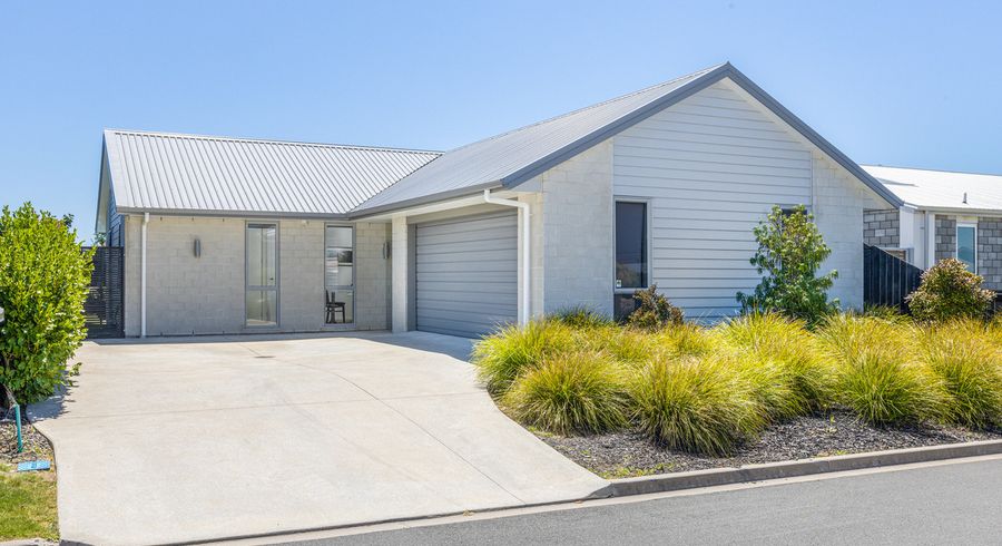  at 27 HIRIA CRESCENT, Papamoa Beach, Papamoa