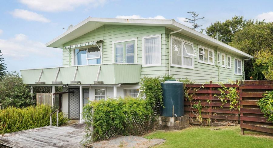  at 5 Cheryl Place, Hillcrest, Auckland