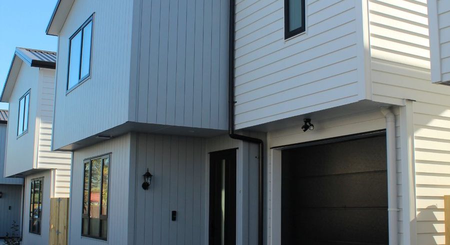  at 270C Rosebank Rd, Avondale, Auckland City, Auckland