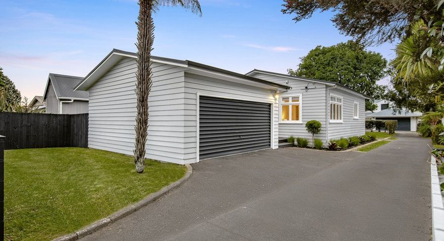  at 26 Avondale Road, Avondale, Auckland City, Auckland