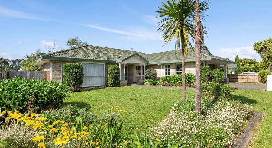  at 5 Frank Nobilo Drive, Golflands, Manukau City, Auckland