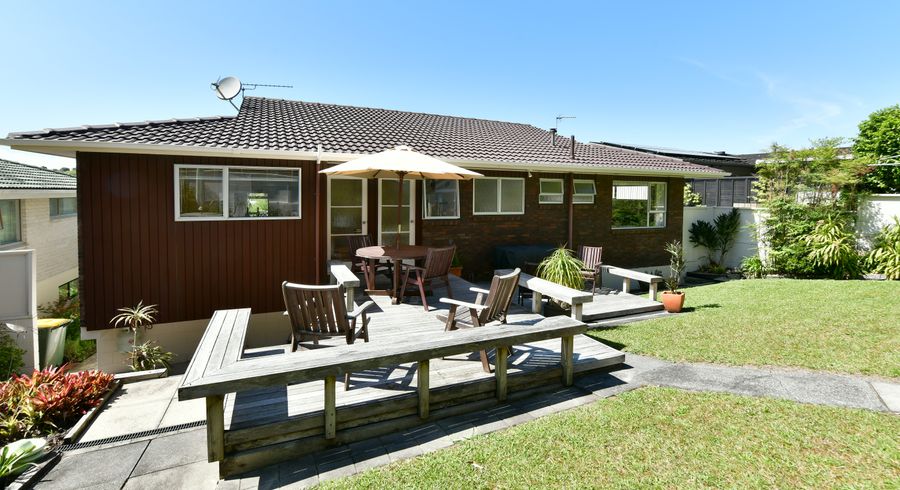  at 44 Ravenwood Drive, Forrest Hill, Auckland