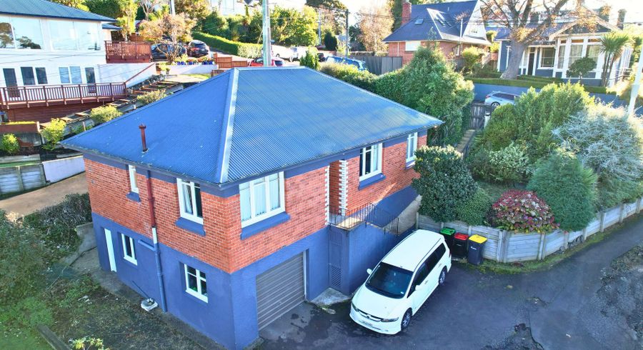  at 10 Melrose Street, Roslyn, Dunedin, Otago