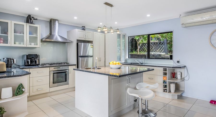  at 86 San Marino Drive West, Henderson, Waitakere City, Auckland