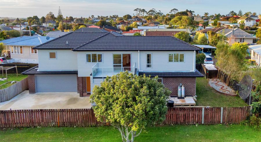  at 28B Kirrie Avenue, Te Atatu South, Auckland