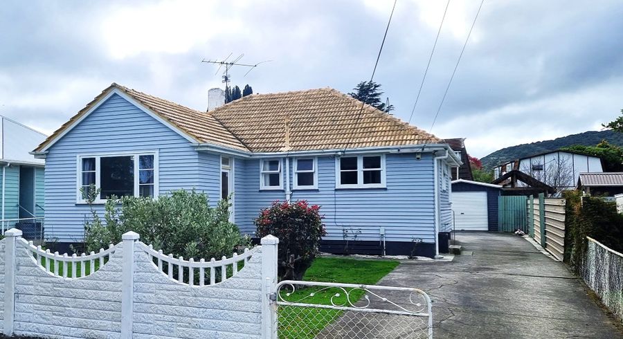  at 5 Rainey Grove, Taita, Lower Hutt