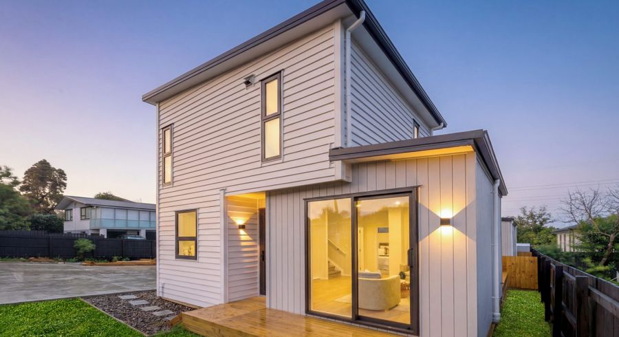  at 54E Royal View Road, Te Atatu South, Waitakere City, Auckland