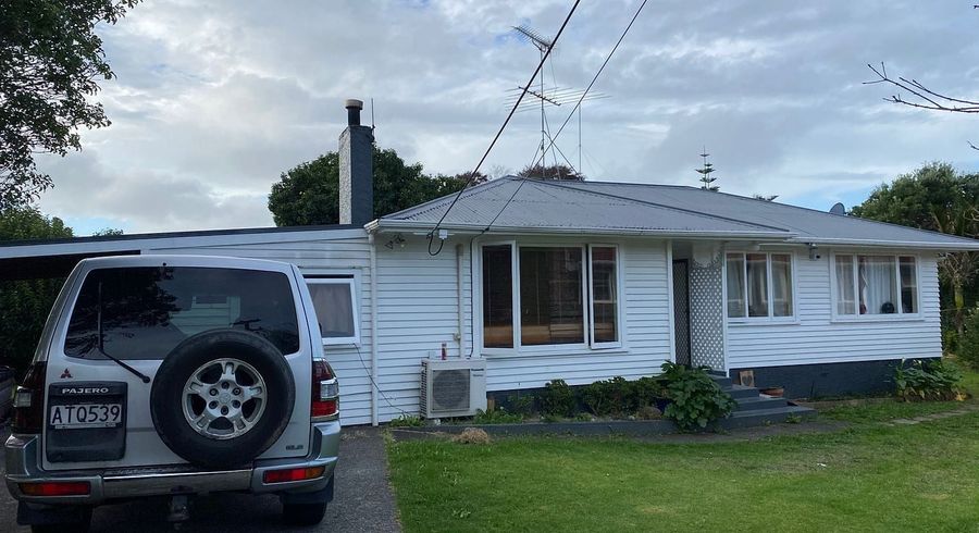  at 49 Lauderdale Road, Birkdale, North Shore City, Auckland