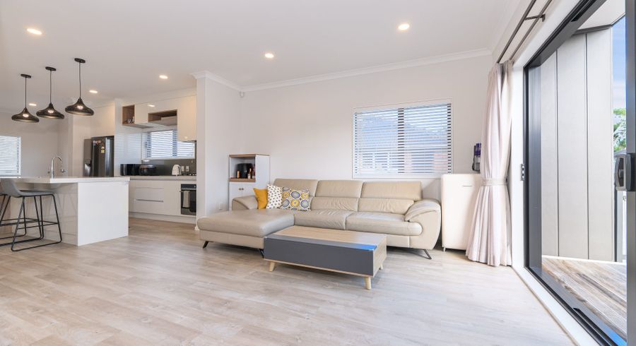  at 49B  Titirangi Road, New Lynn, Waitakere City, Auckland