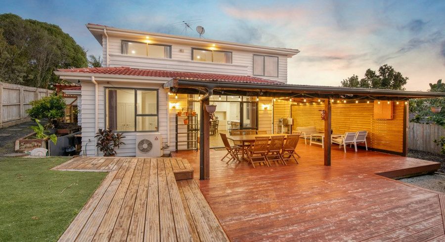  at 21 Mahoney Drive, Albany, Auckland