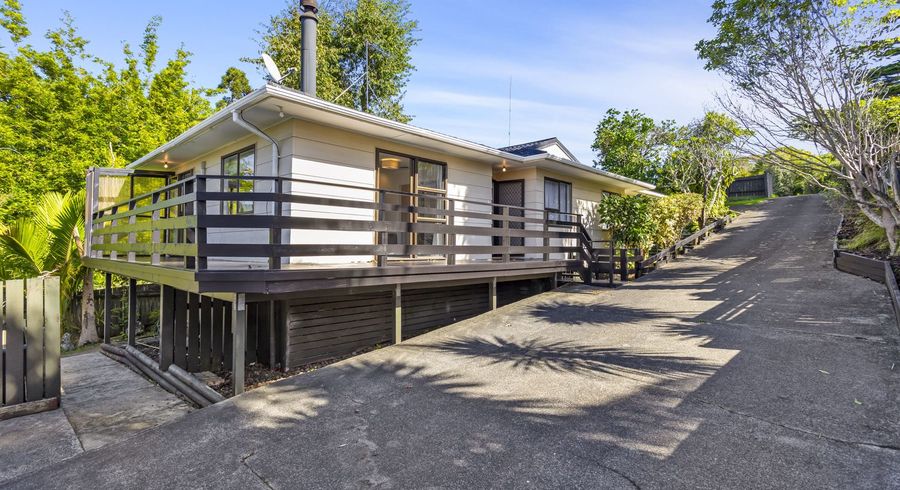  at 28 Kashmir Road, Glen Eden, Waitakere City, Auckland
