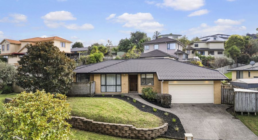  at 4 Pharlap Drive, Fairview Heights, Auckland