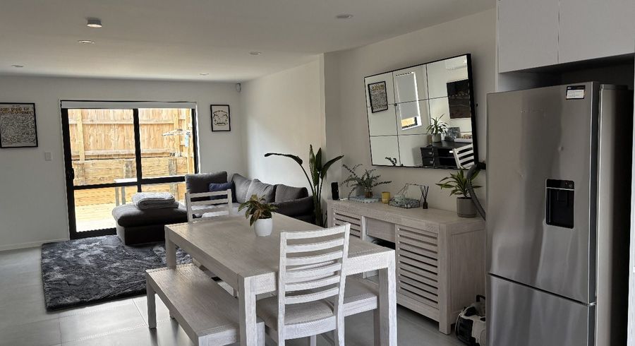  at 2/19 Alverston St, Waterview, Auckland City, Auckland