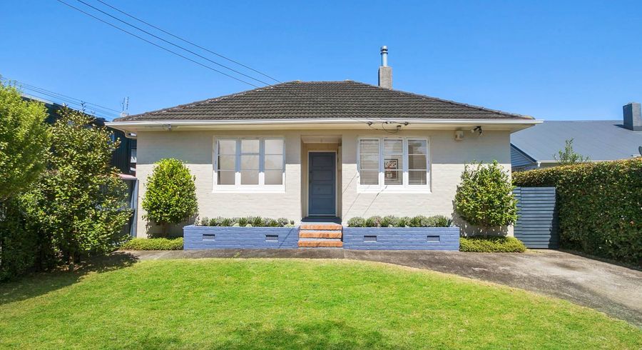  at 1/48 Daventry Street, Waterview, Auckland
