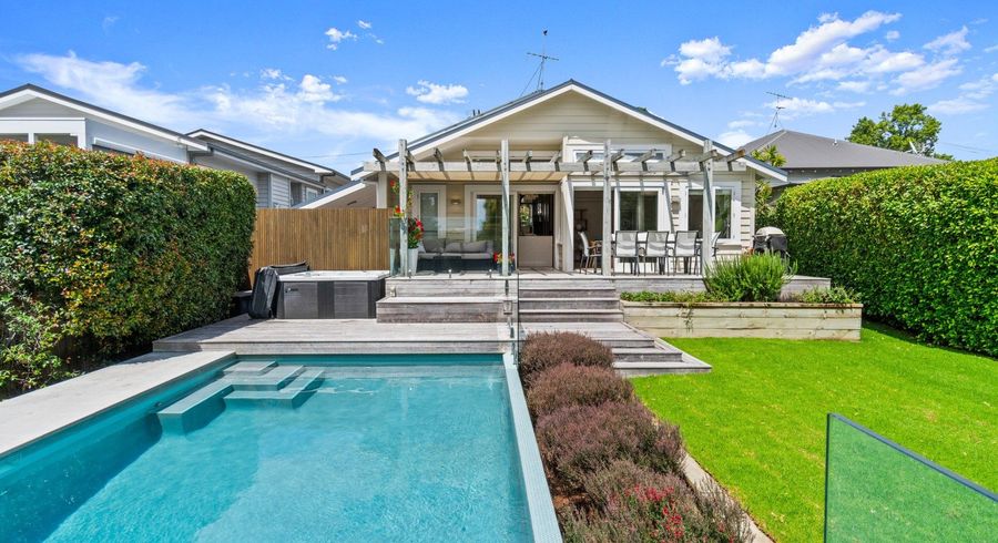  at 32 Truro Road, Sandringham, Auckland
