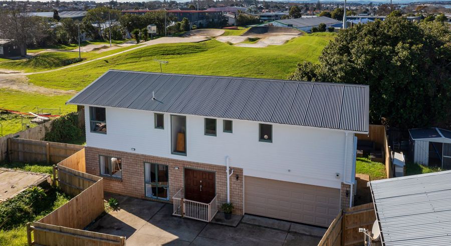  at 74A Howard Hunter Avenue, Saint Johns, Auckland