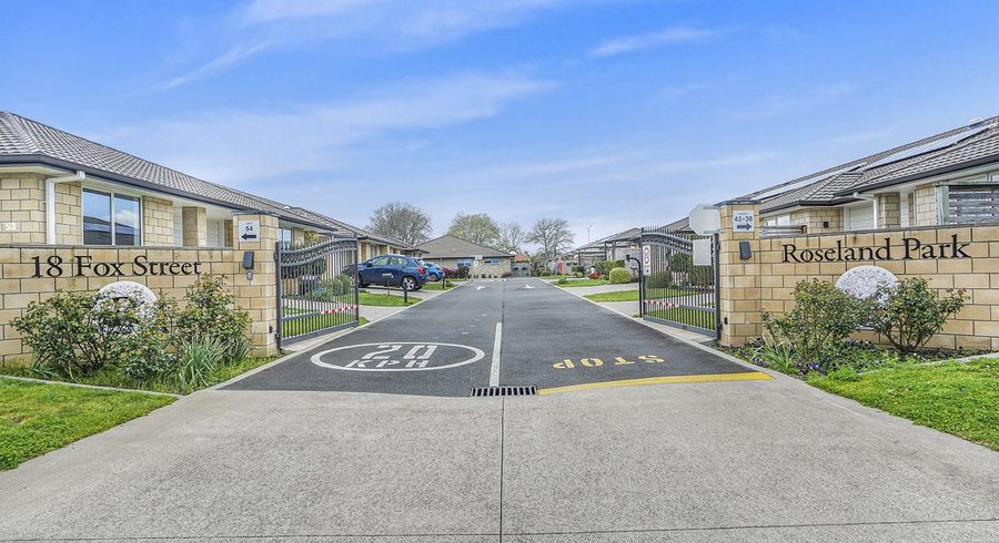  at 24/18 Fox Street, Hamilton East, Hamilton, Waikato