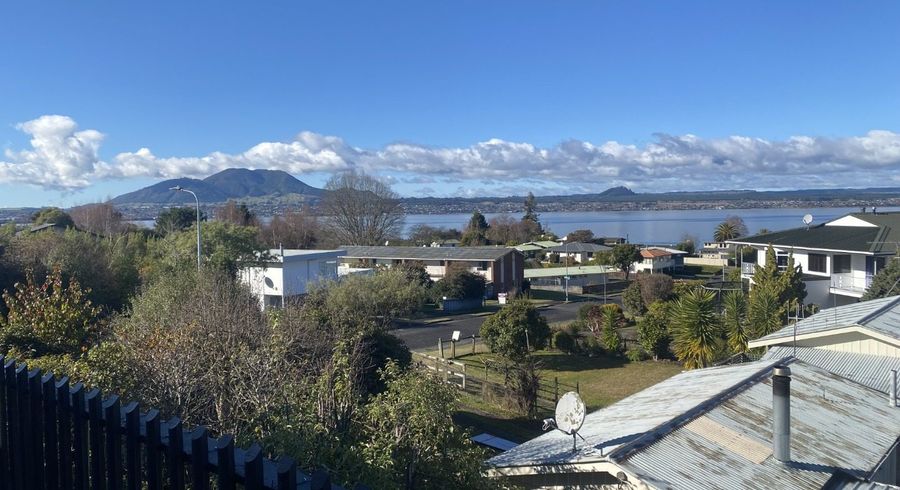  at 2/4 Alberta Street , Acacia Bay, Taupo, Waikato