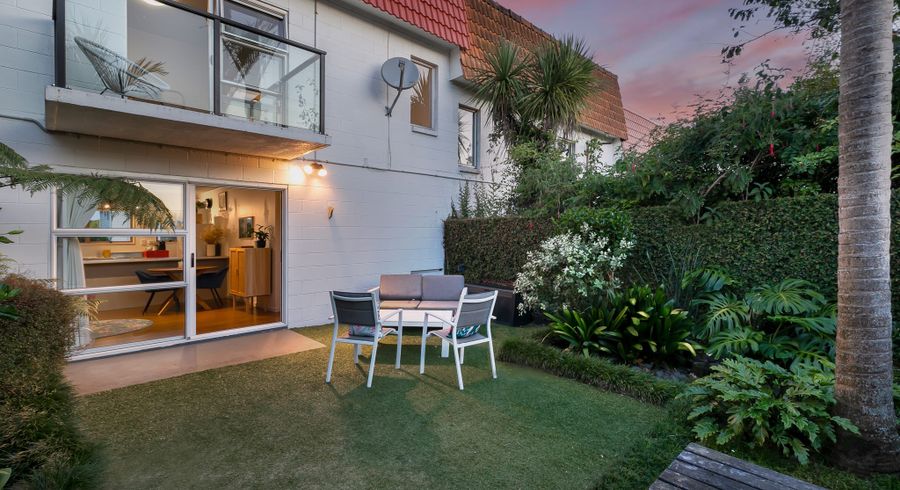  at 19 Saxon Street, Waterview, Auckland