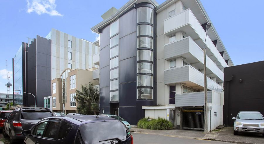  at 38/8 Clayton Street, Newmarket, Auckland
