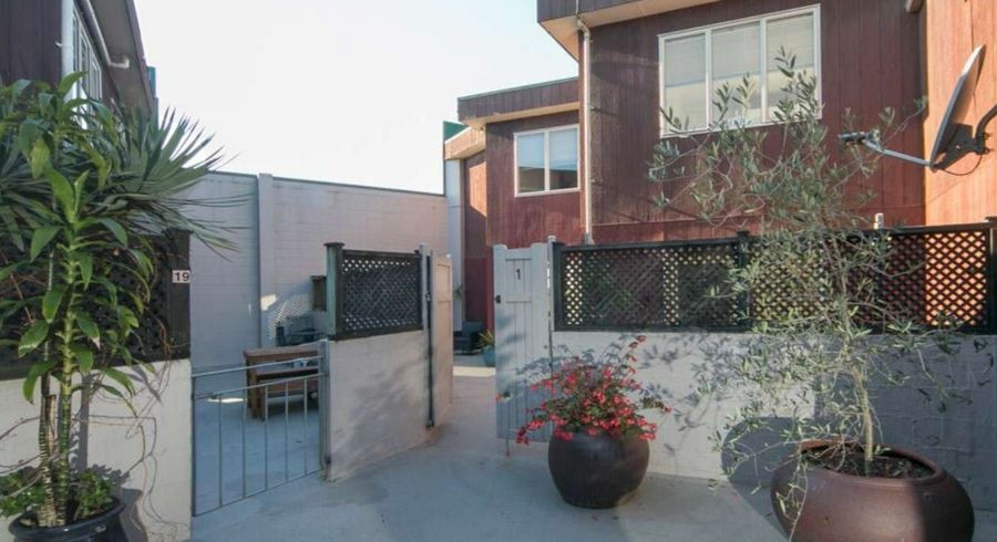  at 1/66 Mount Eden Road, Mount Eden, Auckland