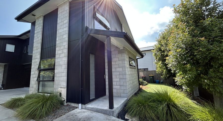  at 1/52 May Street, Hamilton East, Hamilton, Waikato