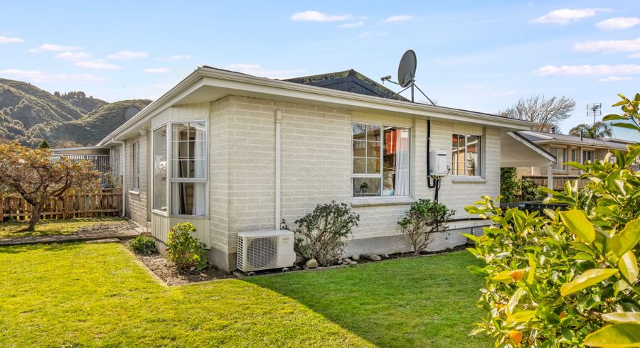  at 2/22 Montana Road, Totara Park, Upper Hutt