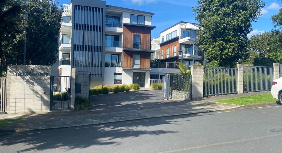  at 7/8 Thompson Park Road, Mount Wellington, Auckland City, Auckland