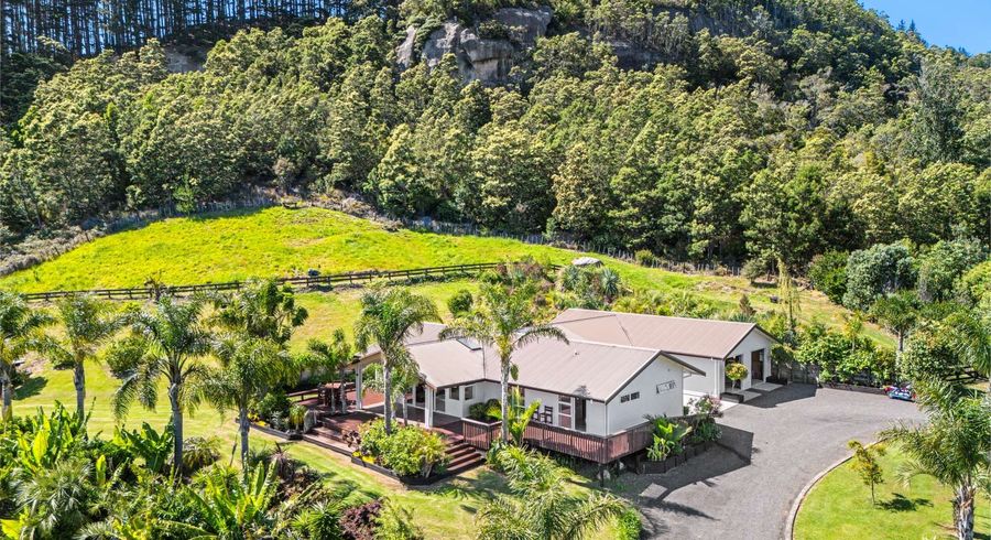  at 80 Hodge Road, Coroglen, Whitianga